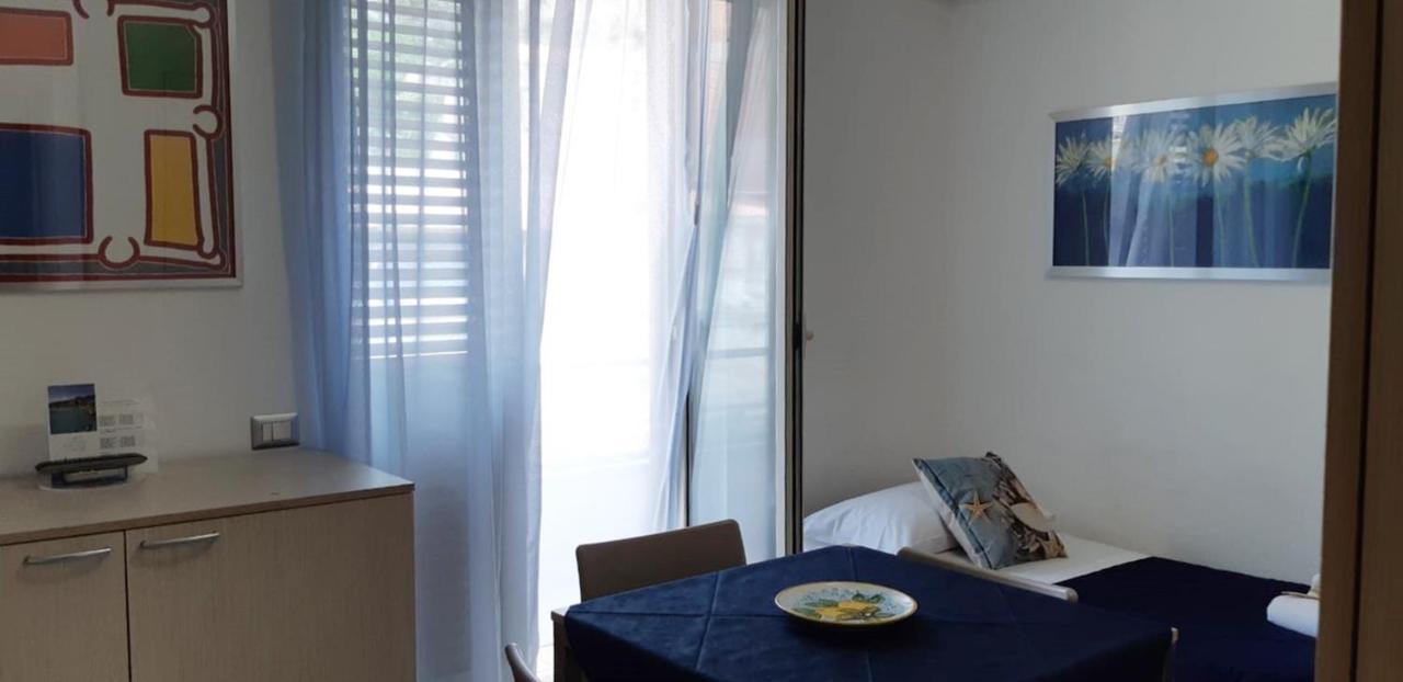 Il Cantone Del Faro Giardini Naxos Exteriör bild